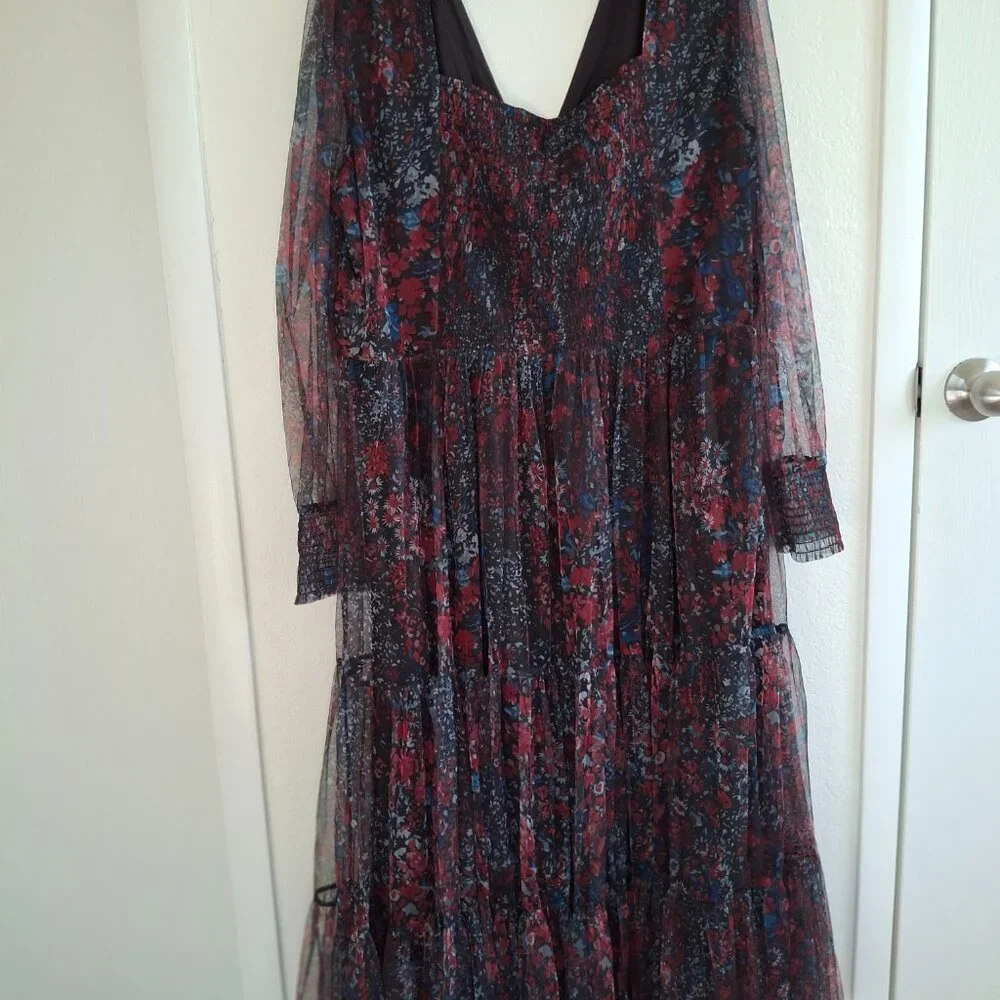 Curveins Plus Size V-Neck Flower Print Lantern Sleeve Tiered Maxi Dress - Picture 14 of 16